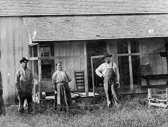 OLD WORLD ROOTS LIVE ON